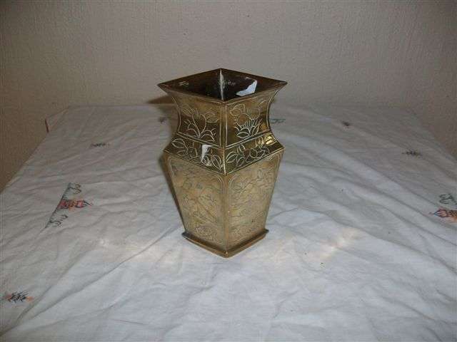Lovely very detailed chiense...?? brass vase